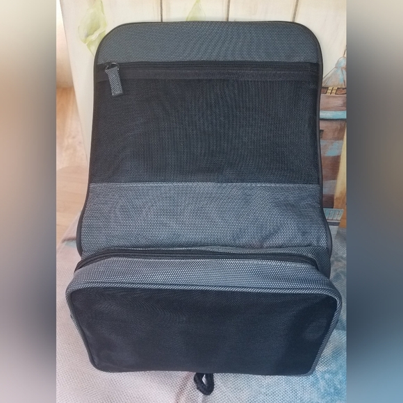 Bvlgari Parfums Nylon Pouch Case - Picture 4 of 14